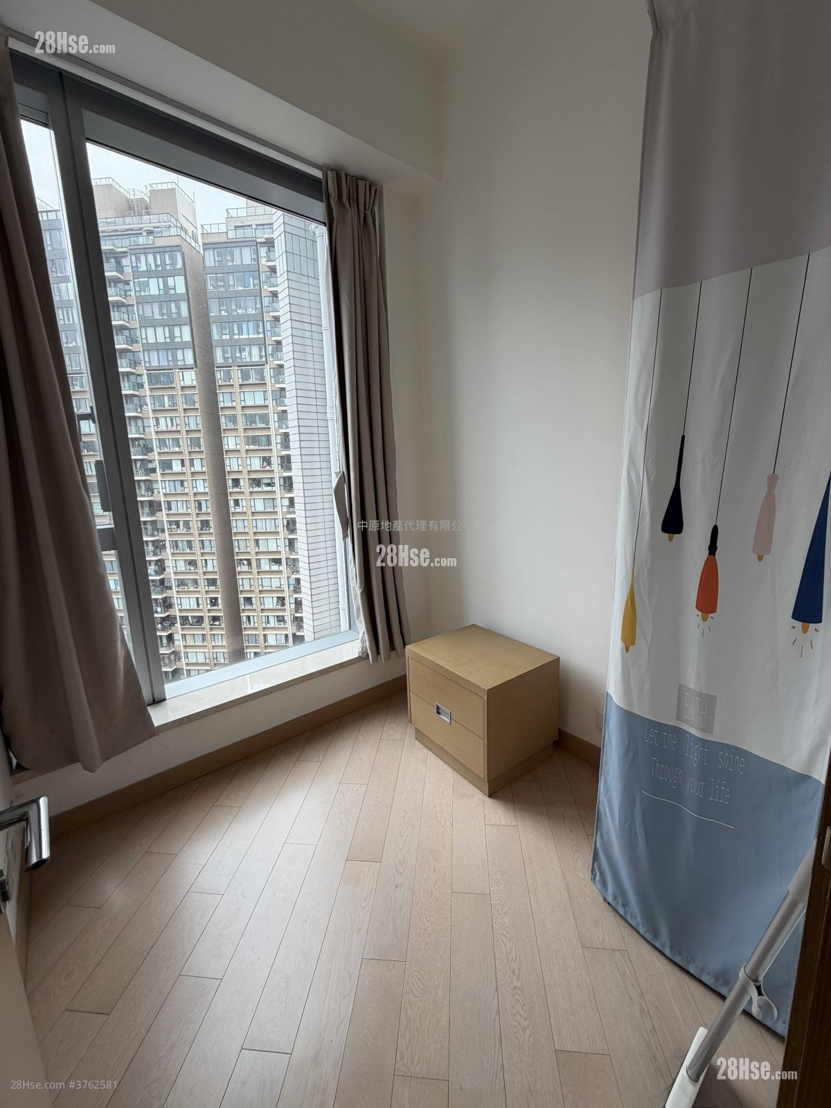 Century Link Sell 2 Bedrooms 466 ft²