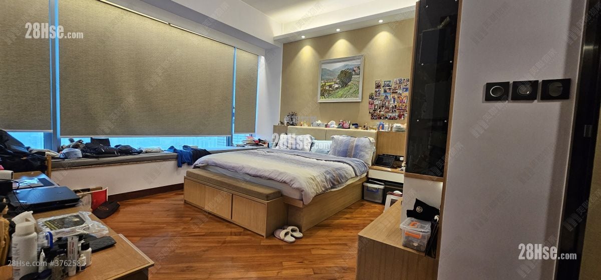 睡房 1: 御龙山 售盘 4 房 , 4 浴室 1,555 平方尺