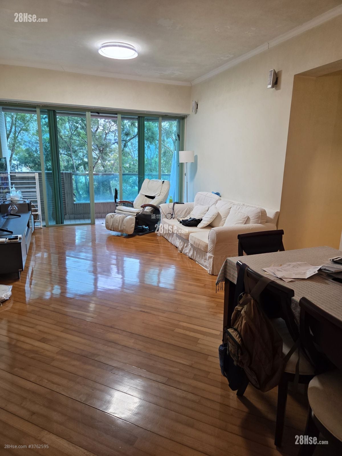 Lakeview Garden Sell 3 Bedrooms , 3 Bathrooms 1,017 ft²