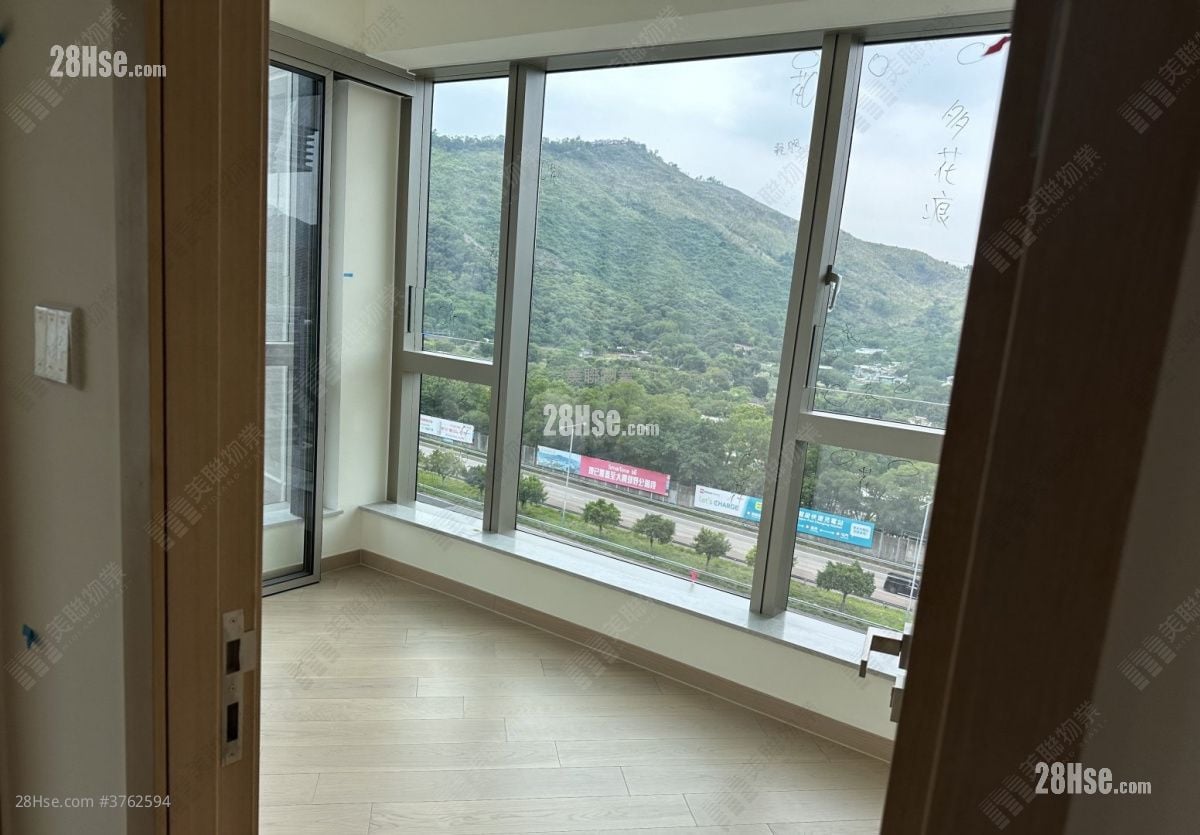 Grand Mayfair  Sell 2 Bedrooms , 1 Bathroom 513 ft²