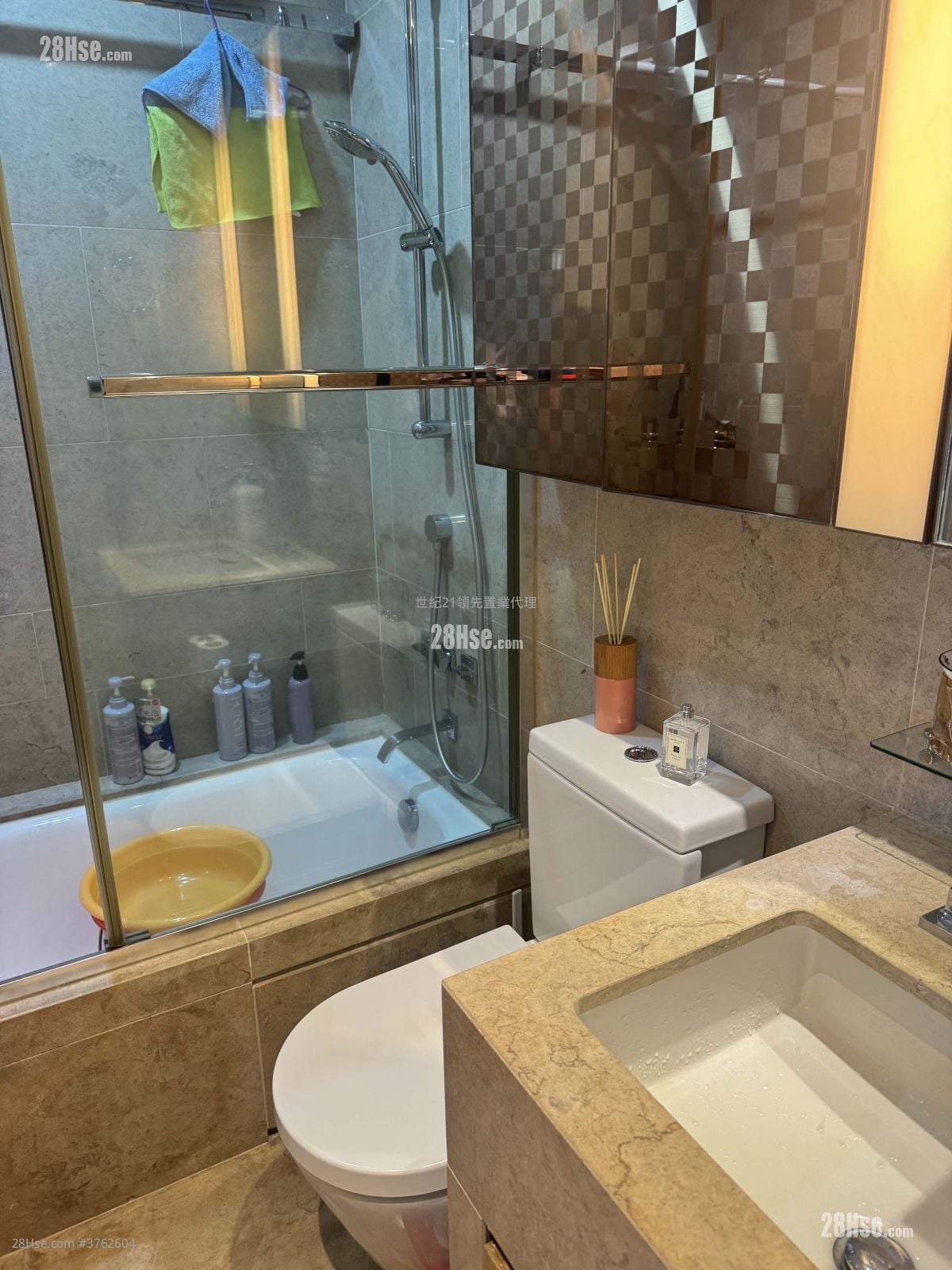 升御门 租盘 3 房 , 2 浴室 737 平方尺