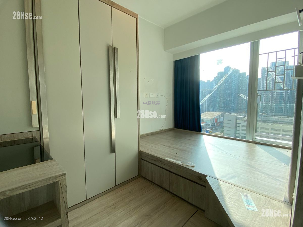 Savannah Sell 2 Bedrooms , 1 Bathroom 464 ft²