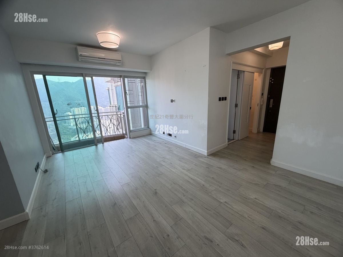 名城 售盘 3 房 , 3 浴室 784 平方尺