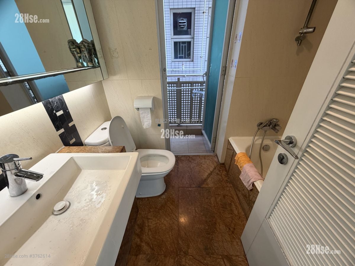 名城 售盘 3 房 , 3 浴室 784 平方尺