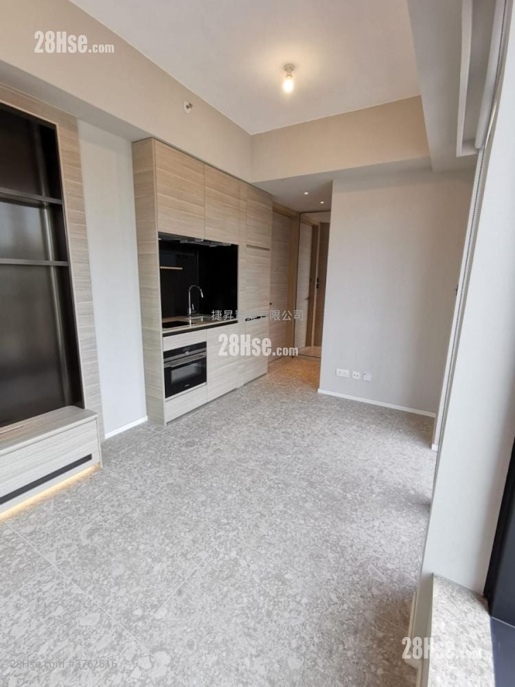 Artisan Garden Sell 1 Bedroom , 1 Bathroom 319 ft²