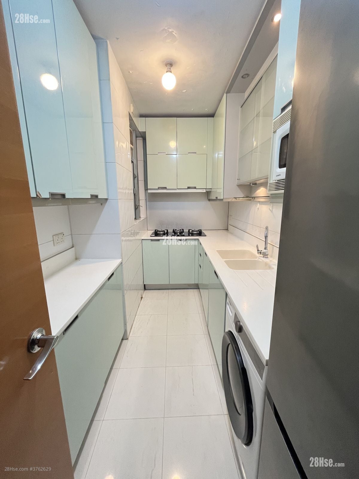 蓝天海岸 售盘 3 房 , 2 浴室 911 平方尺