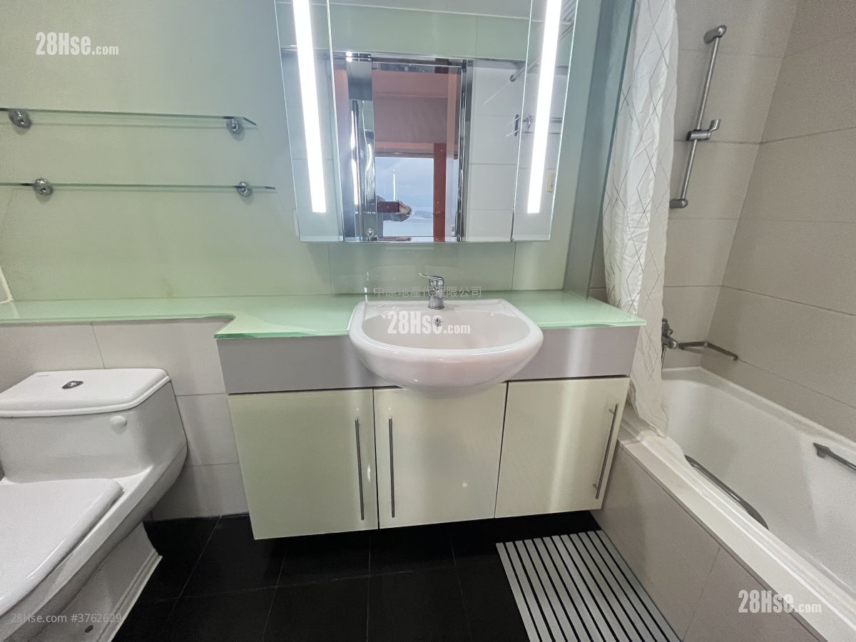 蓝天海岸 售盘 3 房 , 2 浴室 911 平方尺