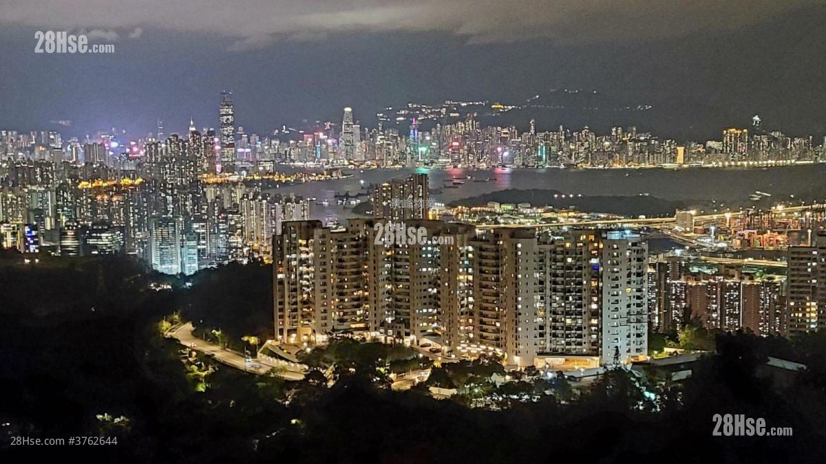 华景山庄 售盘 2 房 , 2 浴室 783 平方尺