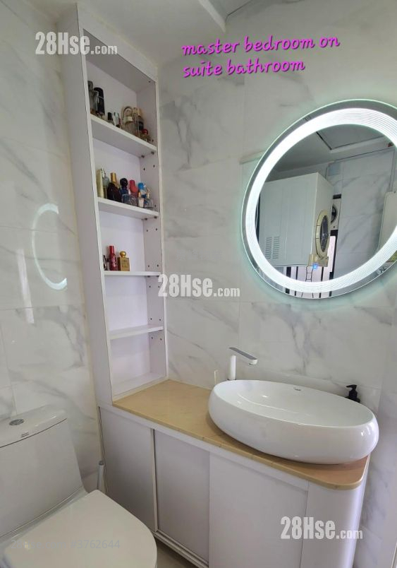 华景山庄 售盘 2 房 , 2 浴室 783 平方尺