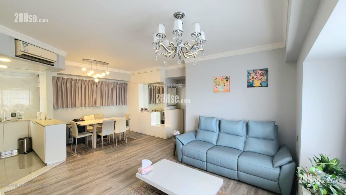 华景山庄 售盘 2 房 , 2 浴室 783 平方尺