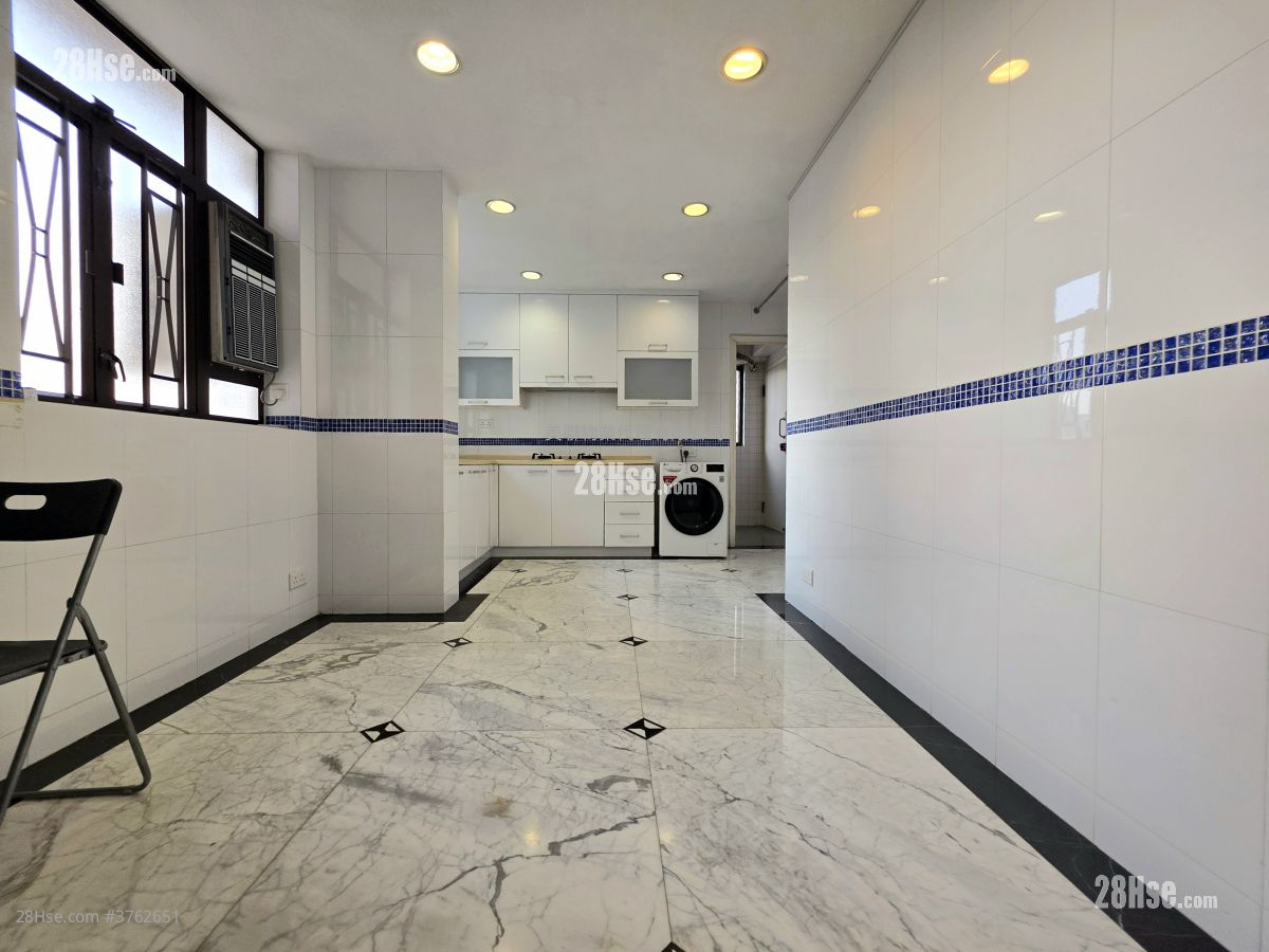 厨房: 恒德大厦 售盘 3 房 , 3 浴室 1,830 平方尺