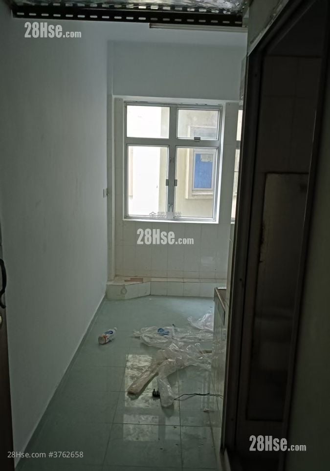 华丰大厦 售盘 411 平方尺