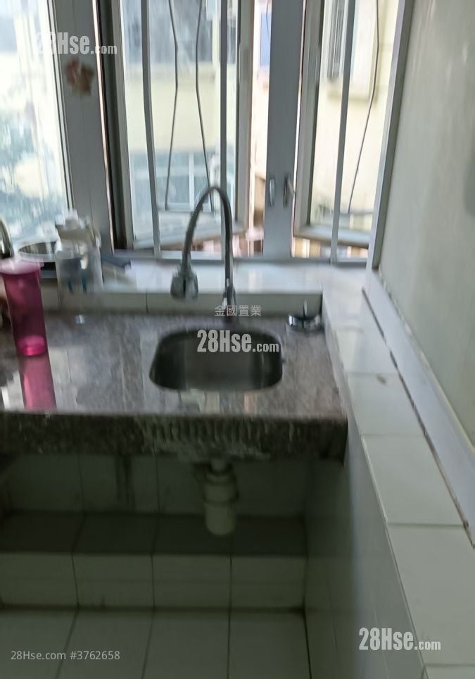 华丰大厦 售盘 411 平方尺