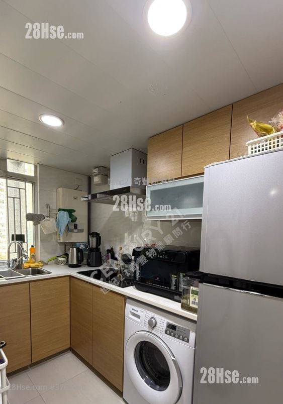 Kam Hay Court Sell 2 Bedrooms , 1 Bathroom 401 ft²