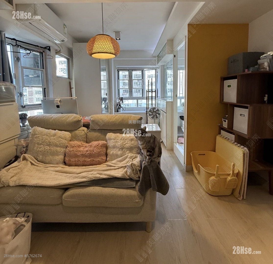 Lucky Plaza Sell 1 Bedroom , 1 Bathroom 326 ft²