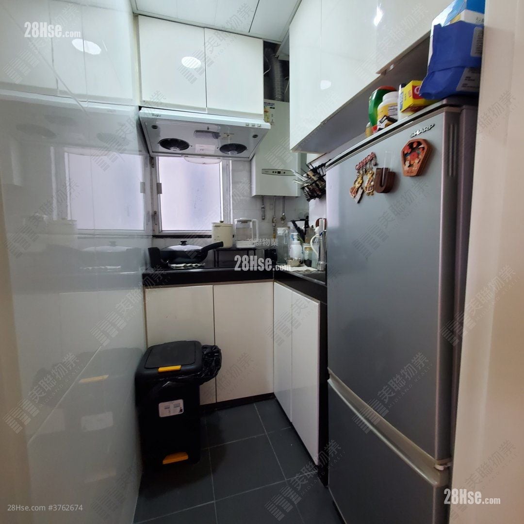 Lucky Plaza Sell 1 Bedroom , 1 Bathroom 326 ft²