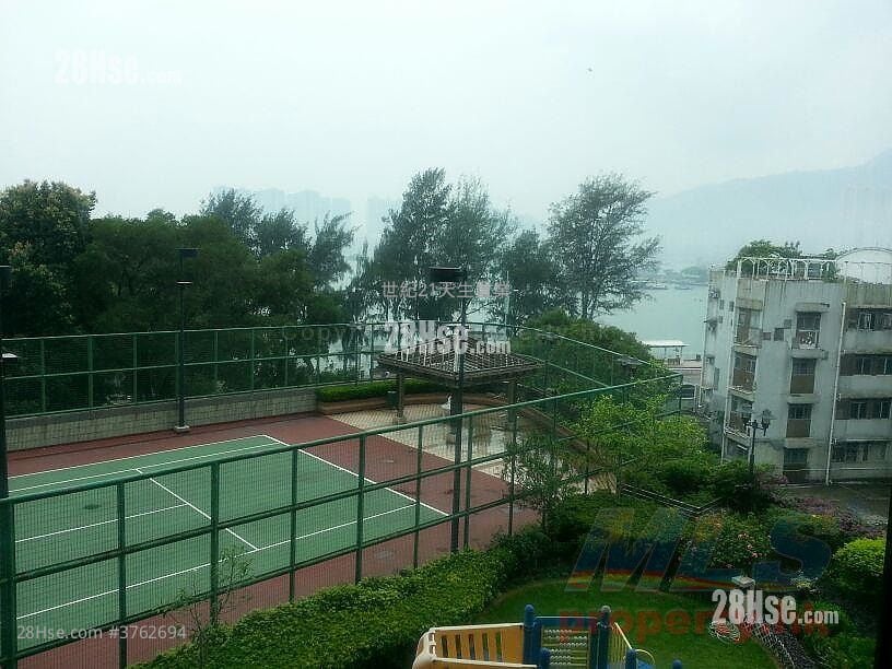 Verdant Villa Sell 3 Bedrooms , 1 Bathroom 825 ft²