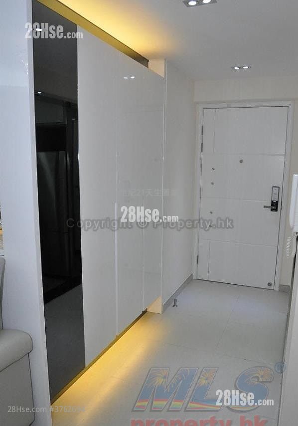 Verdant Villa Sell 3 Bedrooms , 1 Bathroom 825 ft²