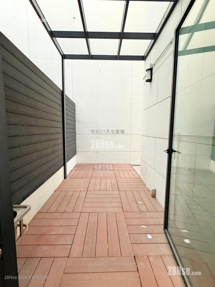 THE CARMEL 售盘 4 房 , 3 浴室 1,089 平方尺