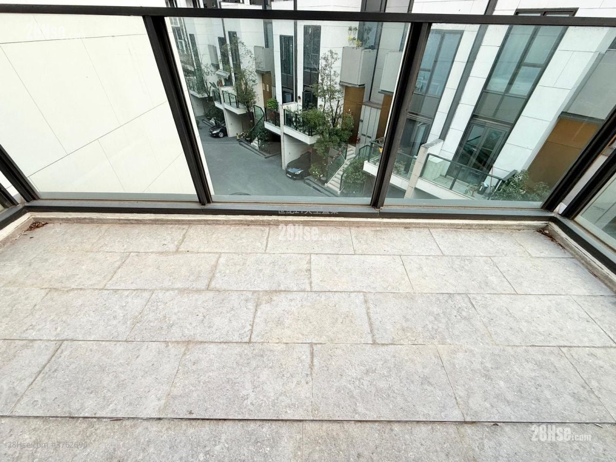 THE CARMEL 售盘 4 房 , 3 浴室 1,089 平方尺