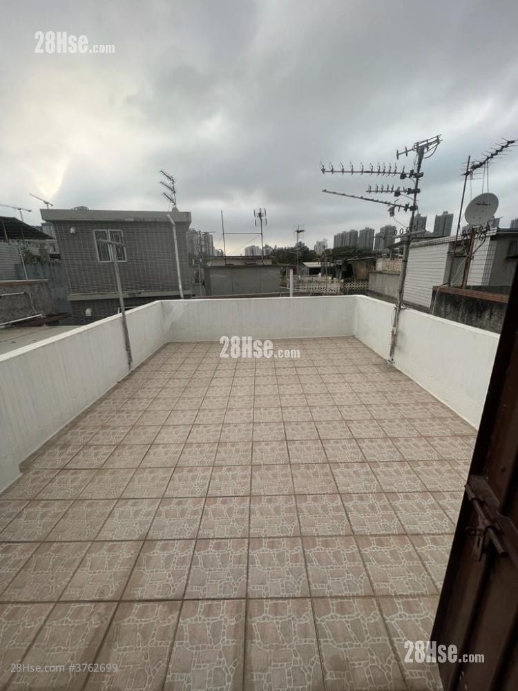 村屋 租盘 2 房 , 1 浴室