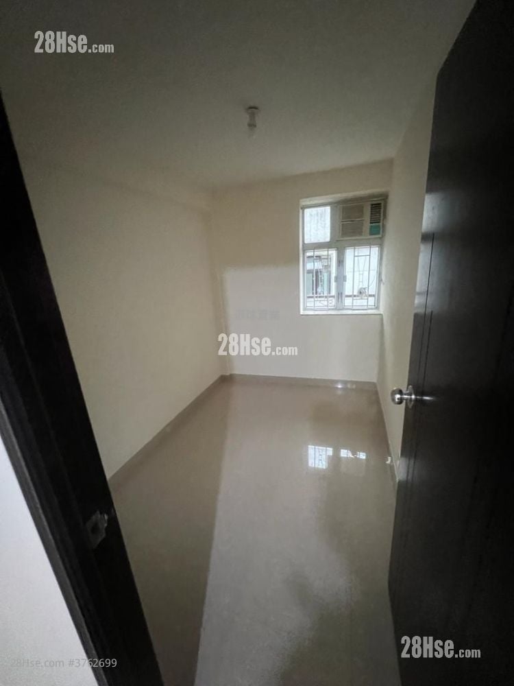 村屋 租盘 2 房 , 1 浴室