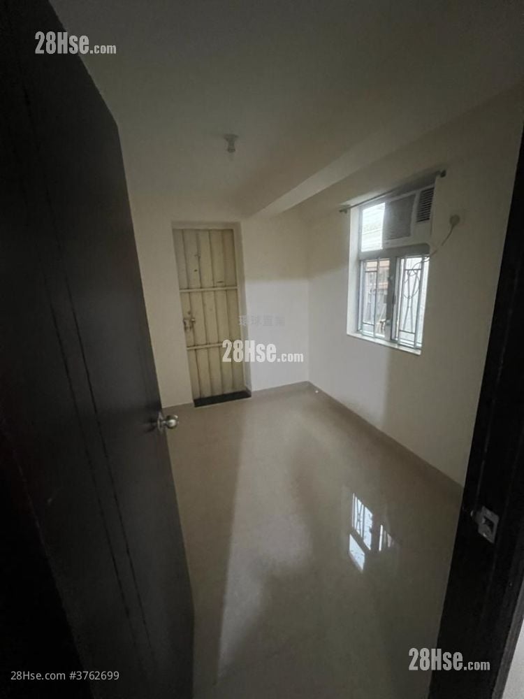 村屋 租盘 2 房 , 1 浴室