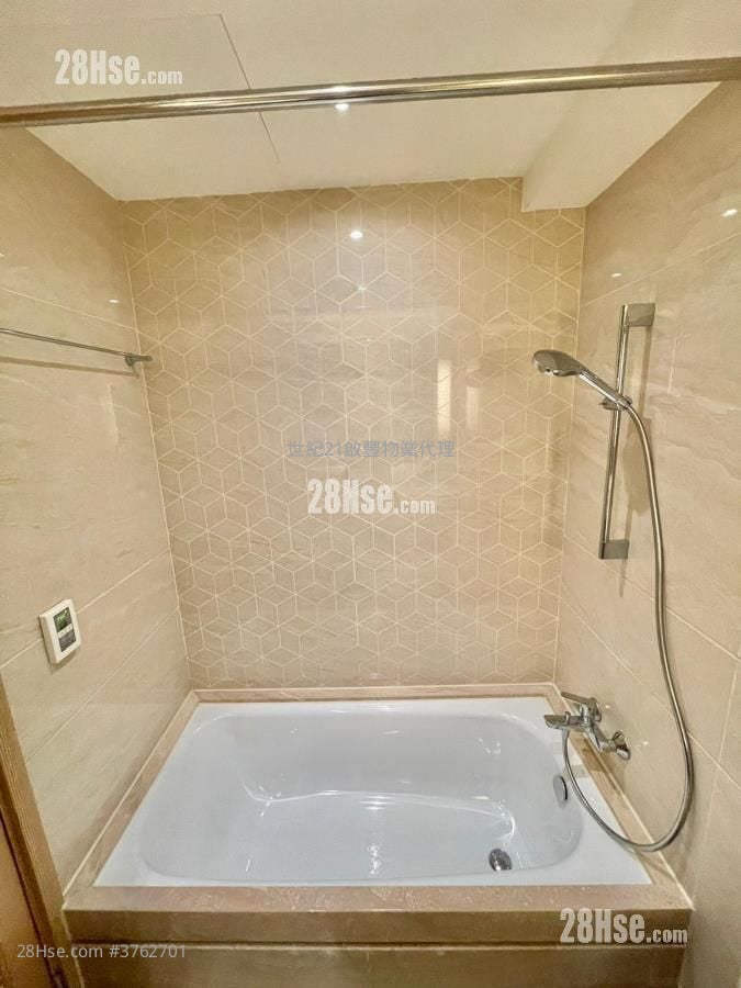 Victoria Skye Sell 2 Bedrooms , 2 Bathrooms 460 ft²