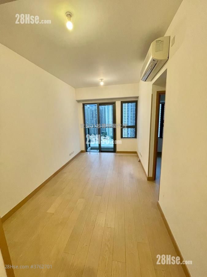 Victoria Skye Sell 2 Bedrooms , 2 Bathrooms 460 ft²