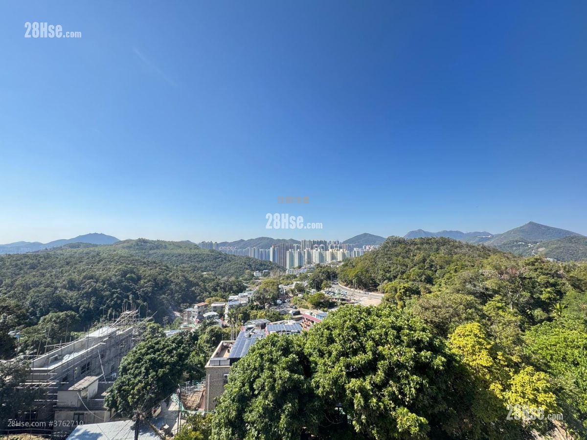 村屋 售盘 4 房 , 2 浴室