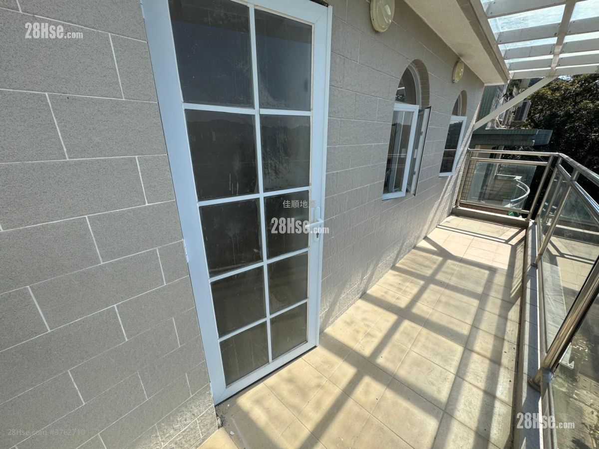 村屋 售盘 4 房 , 2 浴室