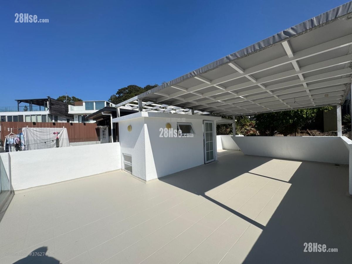 村屋 售盘 4 房 , 2 浴室