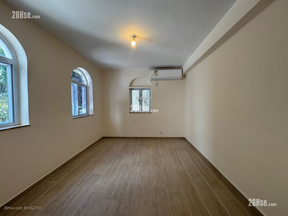 村屋 售盘 4 房 , 2 浴室