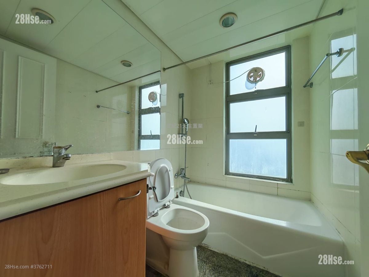 The Aegean Sell 3 Bedrooms , 2 Bathrooms 1,067 ft²