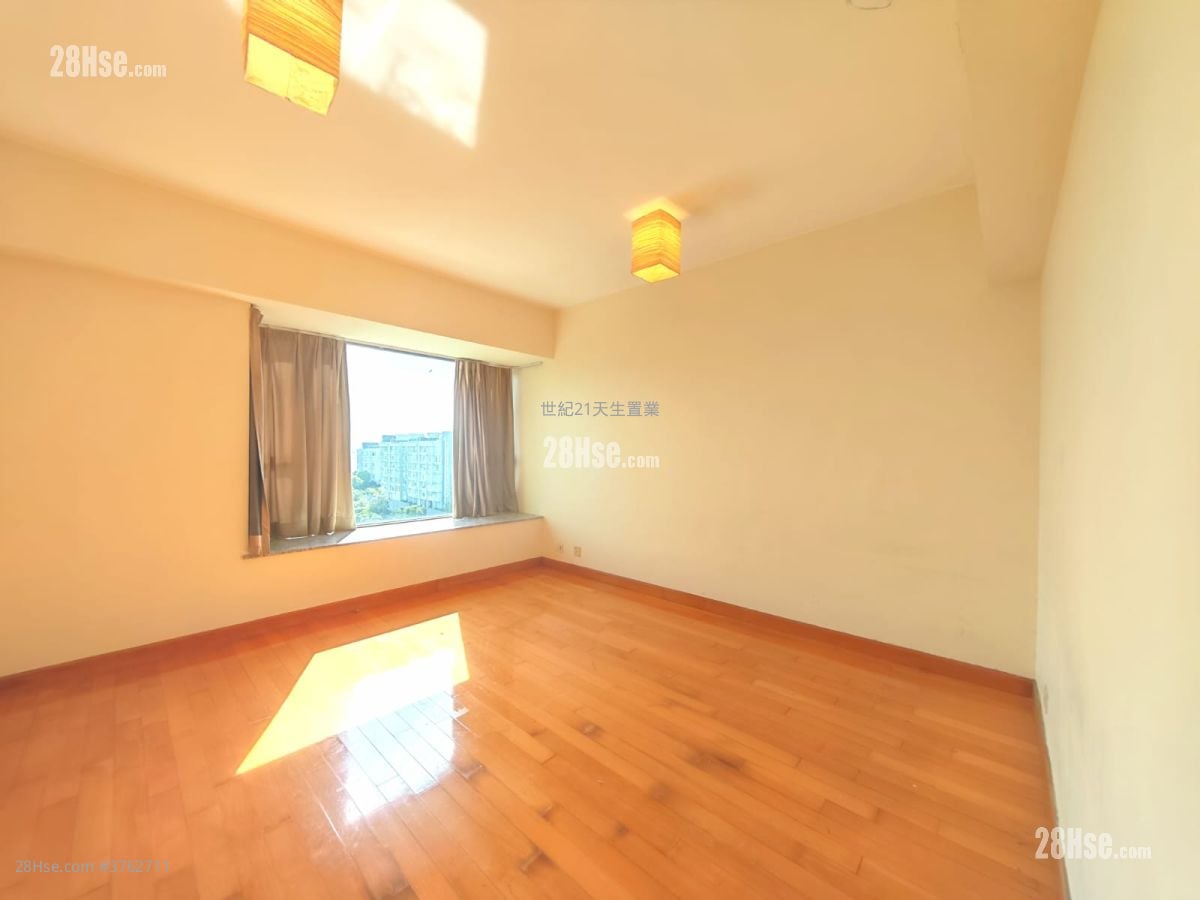 The Aegean Sell 3 Bedrooms , 2 Bathrooms 1,067 ft²