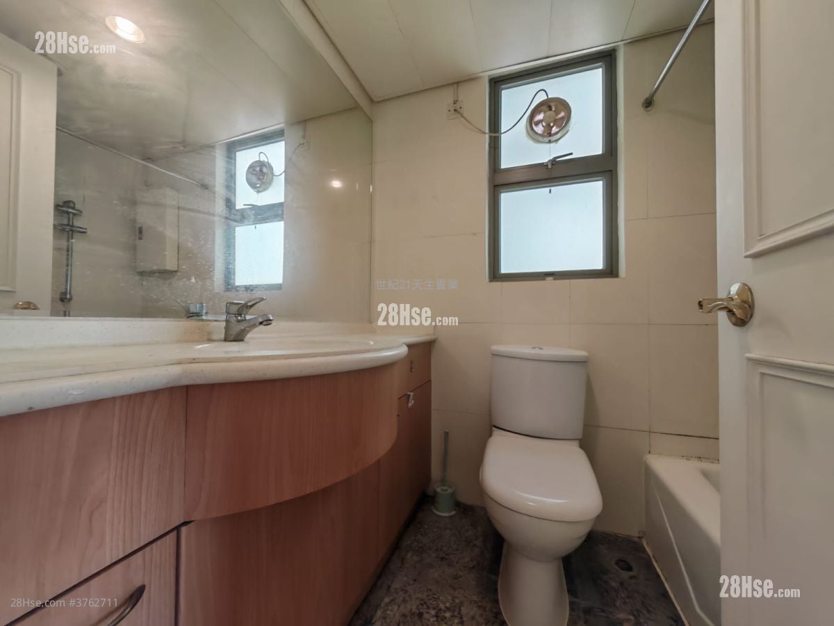 The Aegean Sell 3 Bedrooms , 2 Bathrooms 1,067 ft²