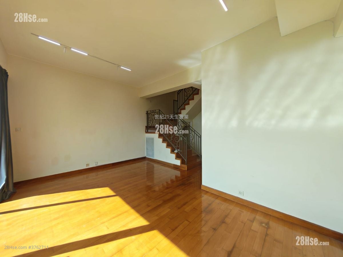 The Aegean Sell 3 Bedrooms , 2 Bathrooms 1,067 ft²