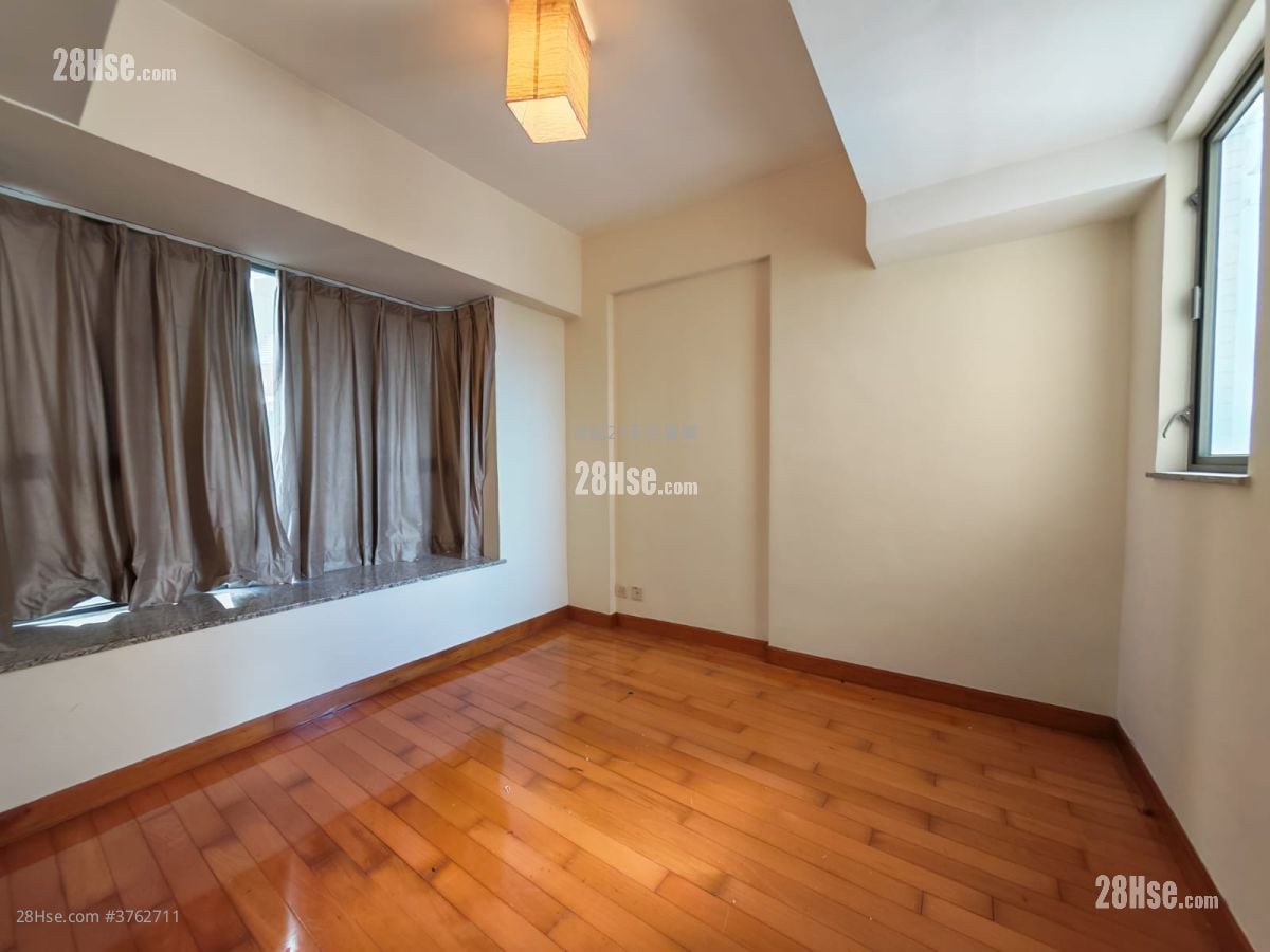 The Aegean Sell 3 Bedrooms , 2 Bathrooms 1,067 ft²