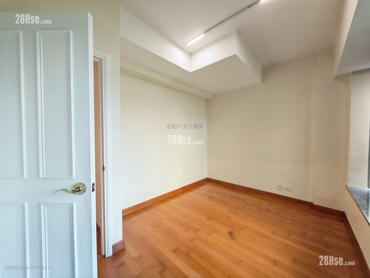 The Aegean Sell 3 Bedrooms , 2 Bathrooms 1,067 ft²