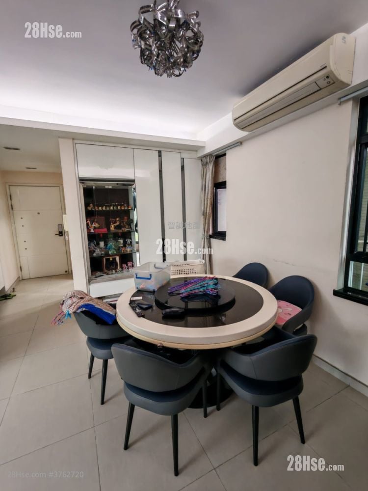 Verdant Villa Sell 3 Bedrooms , 2 Bathrooms 825 ft²