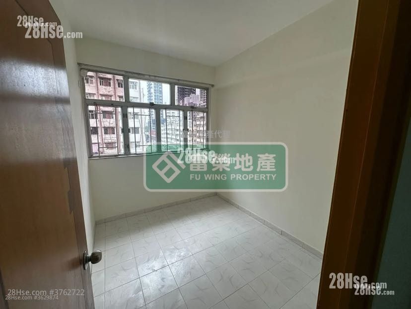 Wen Pang Building Sell 3 Bedrooms , 1 Bathroom 577 ft²