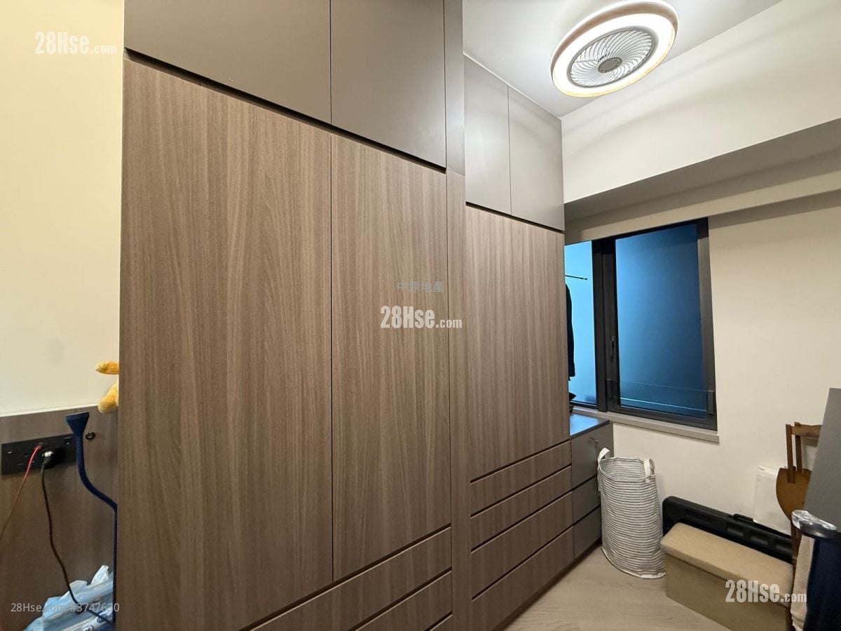 Silicon Hill Sell 1 Bedroom , 1 Bathroom 382 ft²