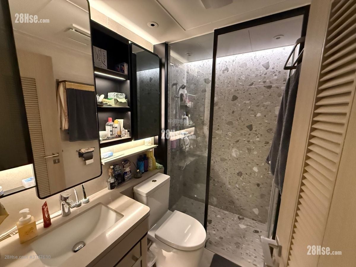 Silicon Hill Sell 1 Bedroom , 1 Bathroom 382 ft²