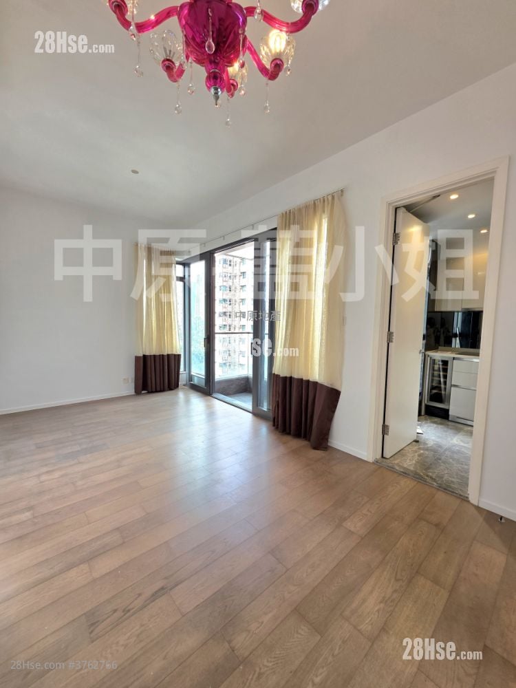 The Warren Sell 2 Bedrooms , 1 Bathroom 612 ft²