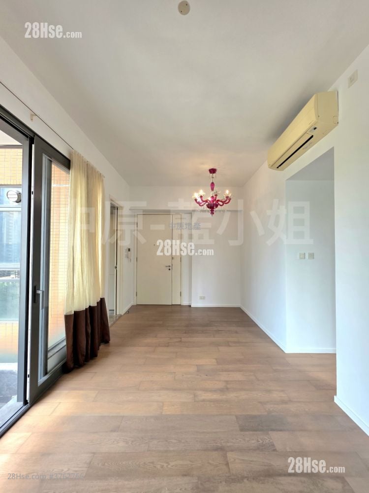 The Warren Sell 2 Bedrooms , 1 Bathroom 612 ft²