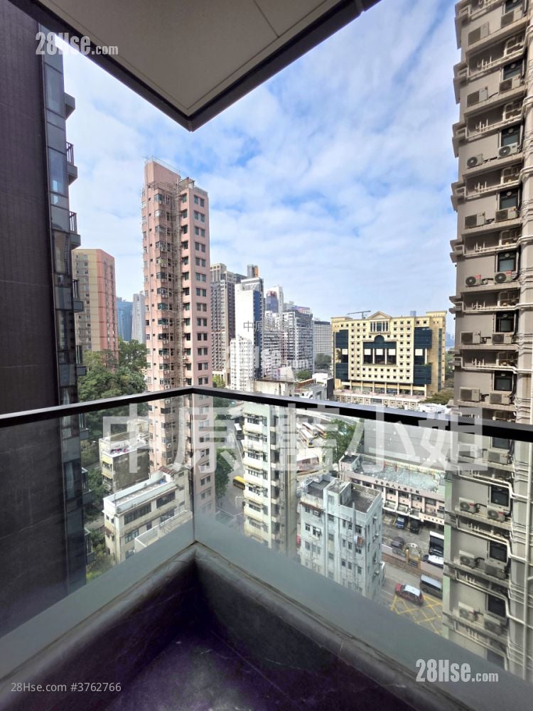 The Warren Sell 2 Bedrooms , 1 Bathroom 612 ft²