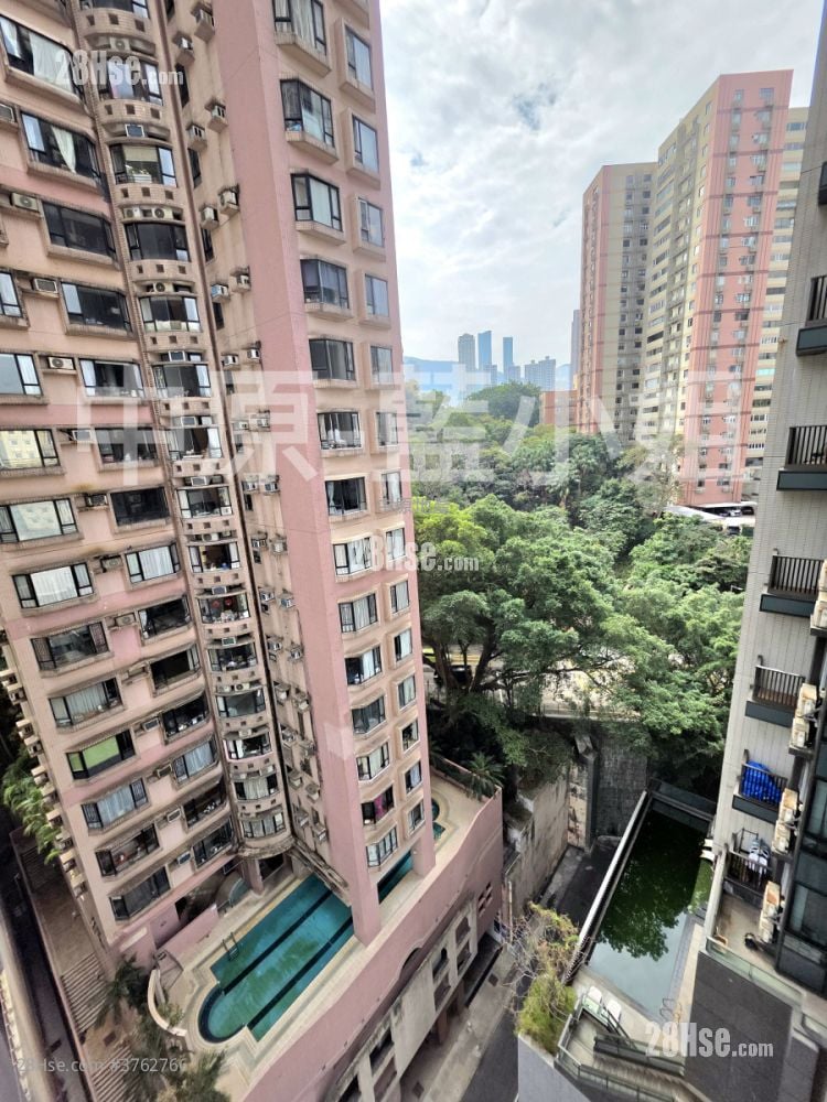 The Warren Sell 2 Bedrooms , 1 Bathroom 612 ft²