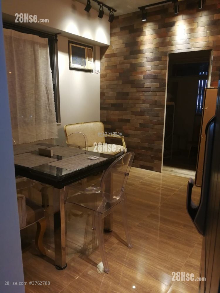 Wah Fat Mansion Sell 1 Bedroom , 1 Bathroom 326 ft²