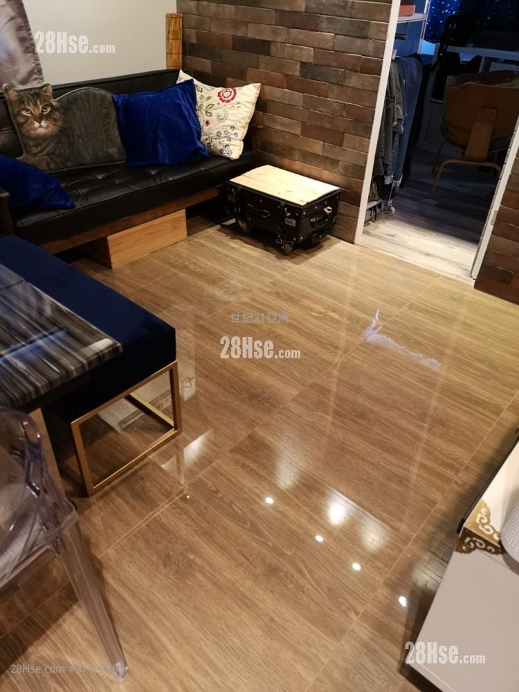 Wah Fat Mansion Sell 1 Bedroom , 1 Bathroom 326 ft²