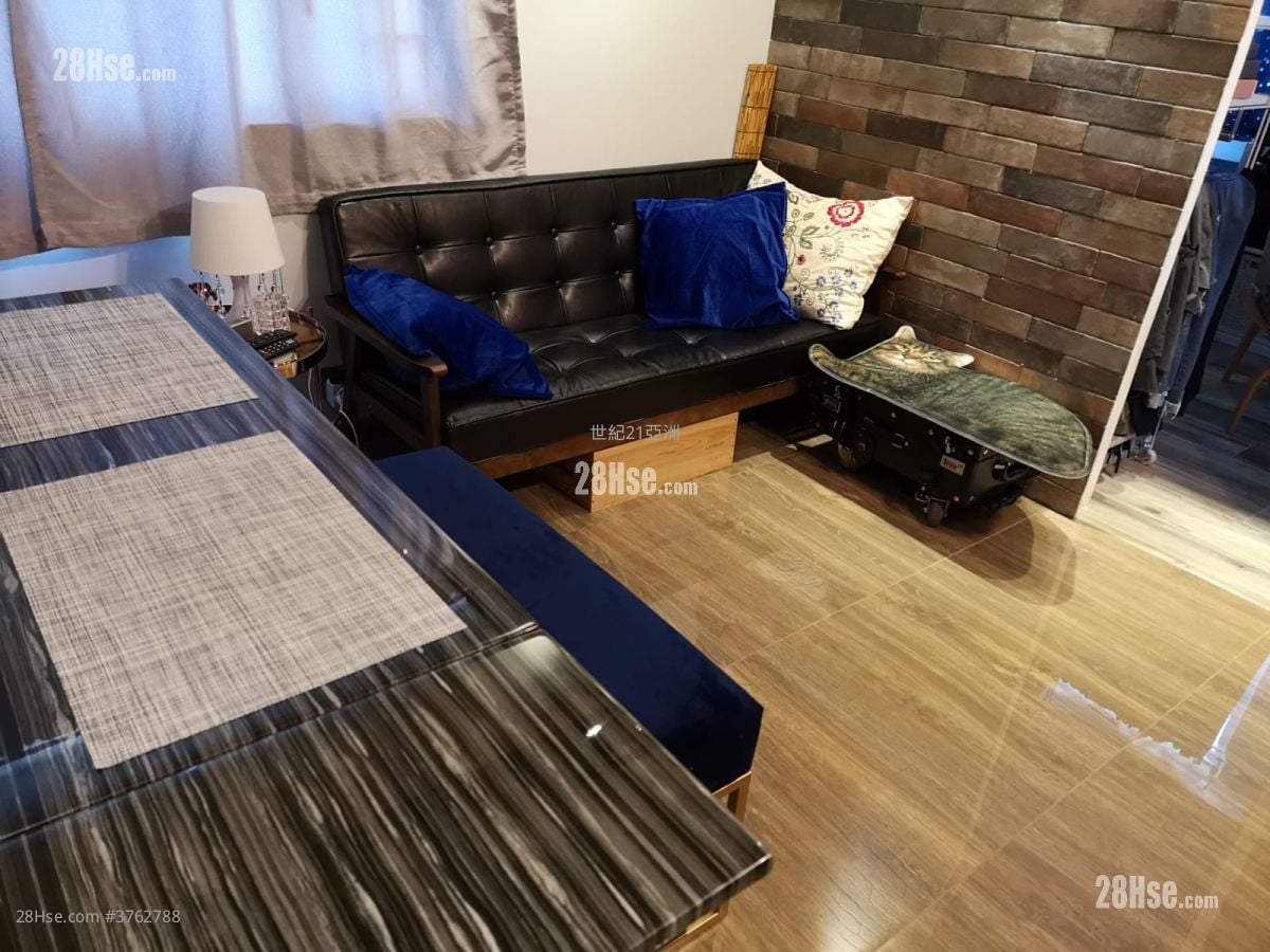 Wah Fat Mansion Sell 1 Bedroom , 1 Bathroom 326 ft²
